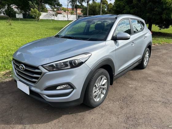 HYUNDAI TUCSON 1.6 16V T-GDI GASOLINA GLS ECOSHIFT HYUNDAI TUCSON 1.6 16V T-GDI GASOLINA GLS ECOSHIFT